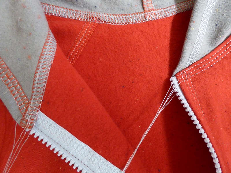 projects:finished_top_stitching_hood.jpg