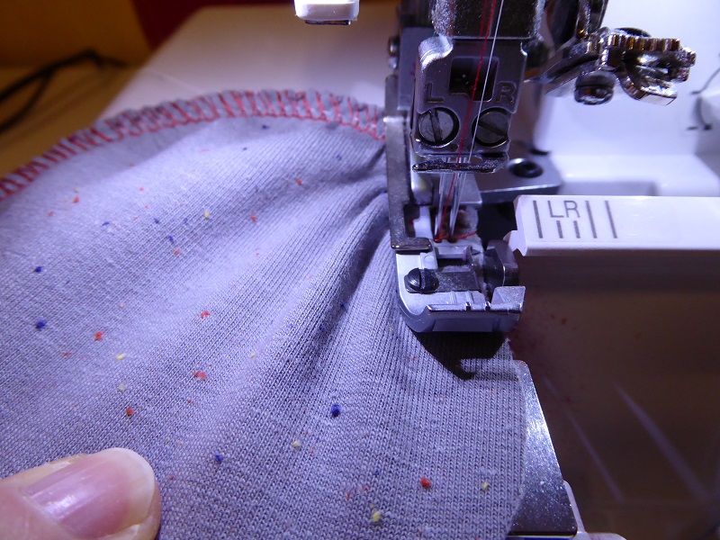 projects:gathering_pockets_with_serger.jpg