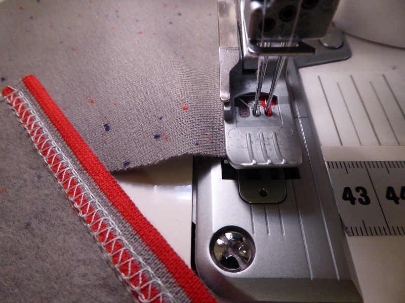 projects:top_stitching_binding_with_2_needle_narrow.jpg